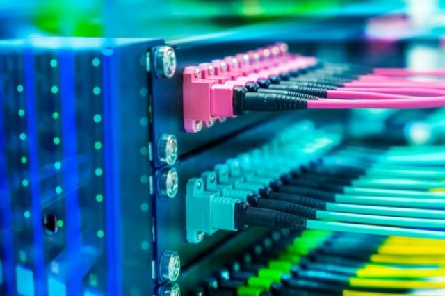 The Ultimate Guide to Fiber Optic Patch Cables: Types, Applications 